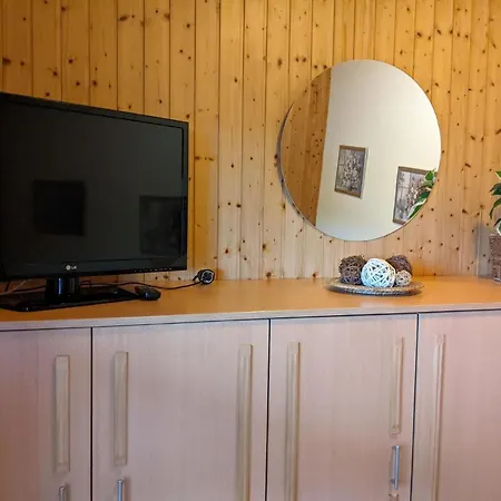 Holiday home Freistehendes Mit Terrasse Und Garten Butjadingen