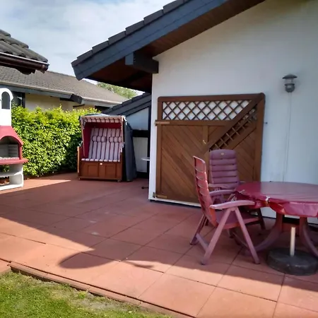 Holiday home Freistehendes Mit Terrasse Und Garten *