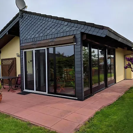 Freistehendes Mit Terrasse Und Garten Holiday home Butjadingen